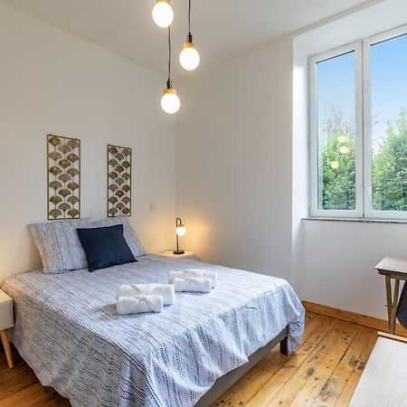 Appart Cosy Retro Voyage Avec Veranda & Piano Bagneres-de-Bigorre Luaran gambar