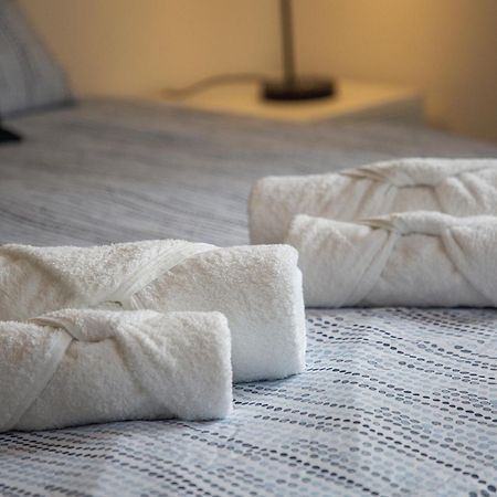 Appart Cosy Retro Voyage Avec Veranda & Piano Bagneres-de-Bigorre Luaran gambar